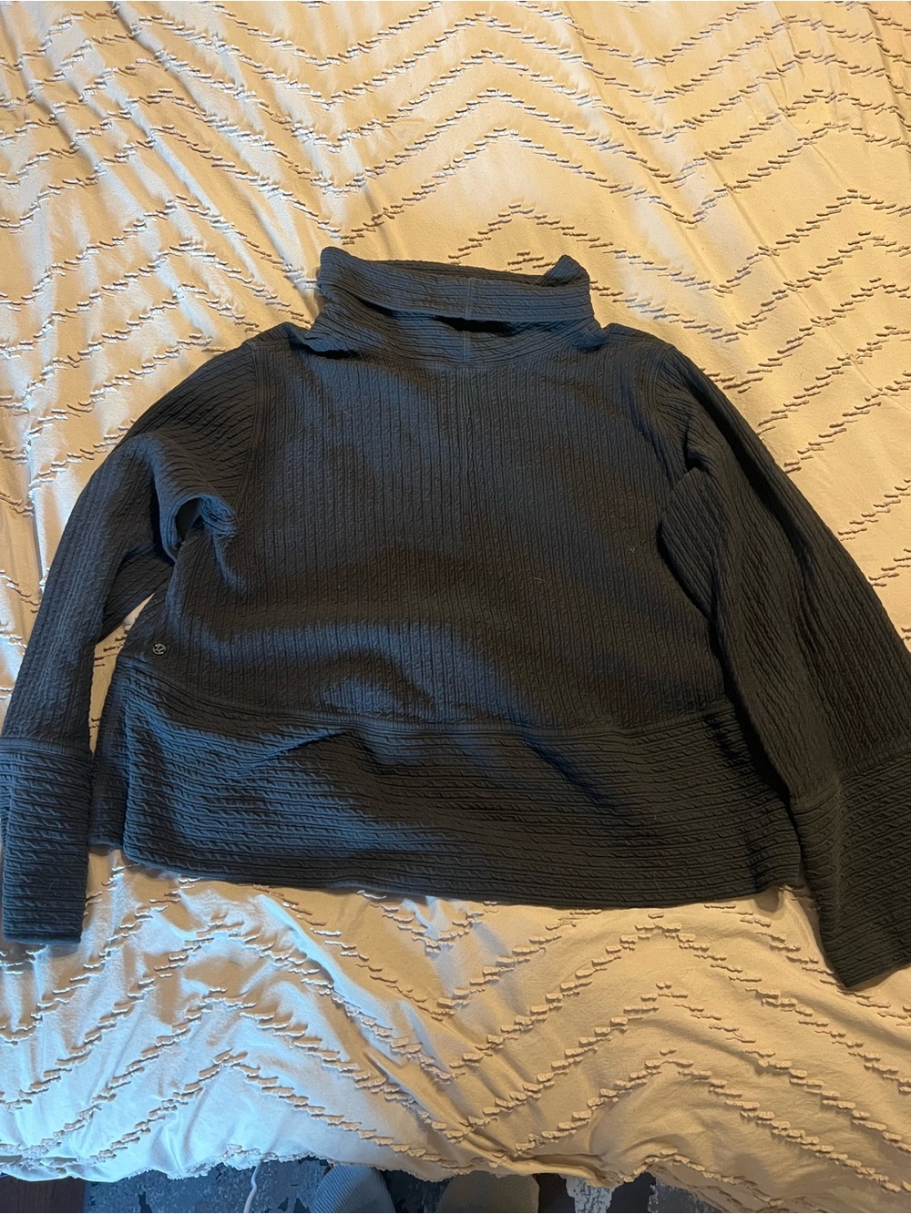 Lululemon black turtle neck